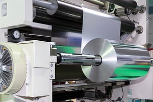 aluminium-foil-roll_iStock-1279789755_copyright-Gumpanat_600x400px